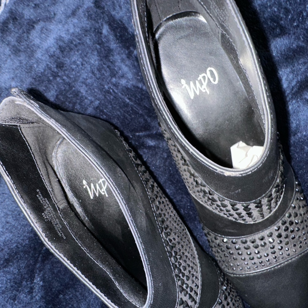 Impo black sparky booties Size 7 1/2  Never been worn🖤 - Picture 6 of 15